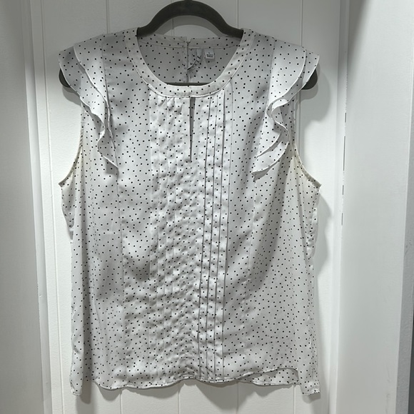 Elle Tops - Elle flutter sleeve and pleats top
